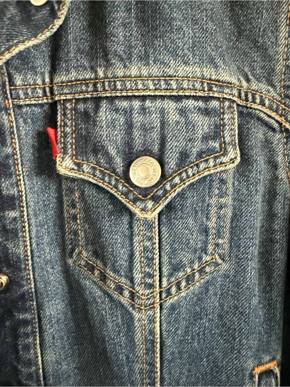 Levi's Women's Medium Blue Denim Trucker Jacket - Picture 5 of 7